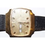 Gents retro Timex wristwatch with day/date apertur