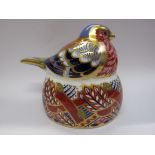 Royal Crown Derby Chaffinch Nesting Bird with Gold