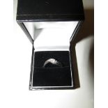 18ct White Gold Diamond Ring. Size N