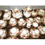 Royal Albert old country rose, 80 piece service al