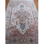 Large good quality rug 290 x 188 cm