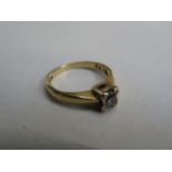 18ct Gold diamond ring Size J