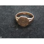 9ct Gold signet ring with initial inscription Tota