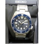 Gents Seiko 5 automatic wristwatch with box & spar