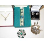 Collection of pin brooches & costume jewellery