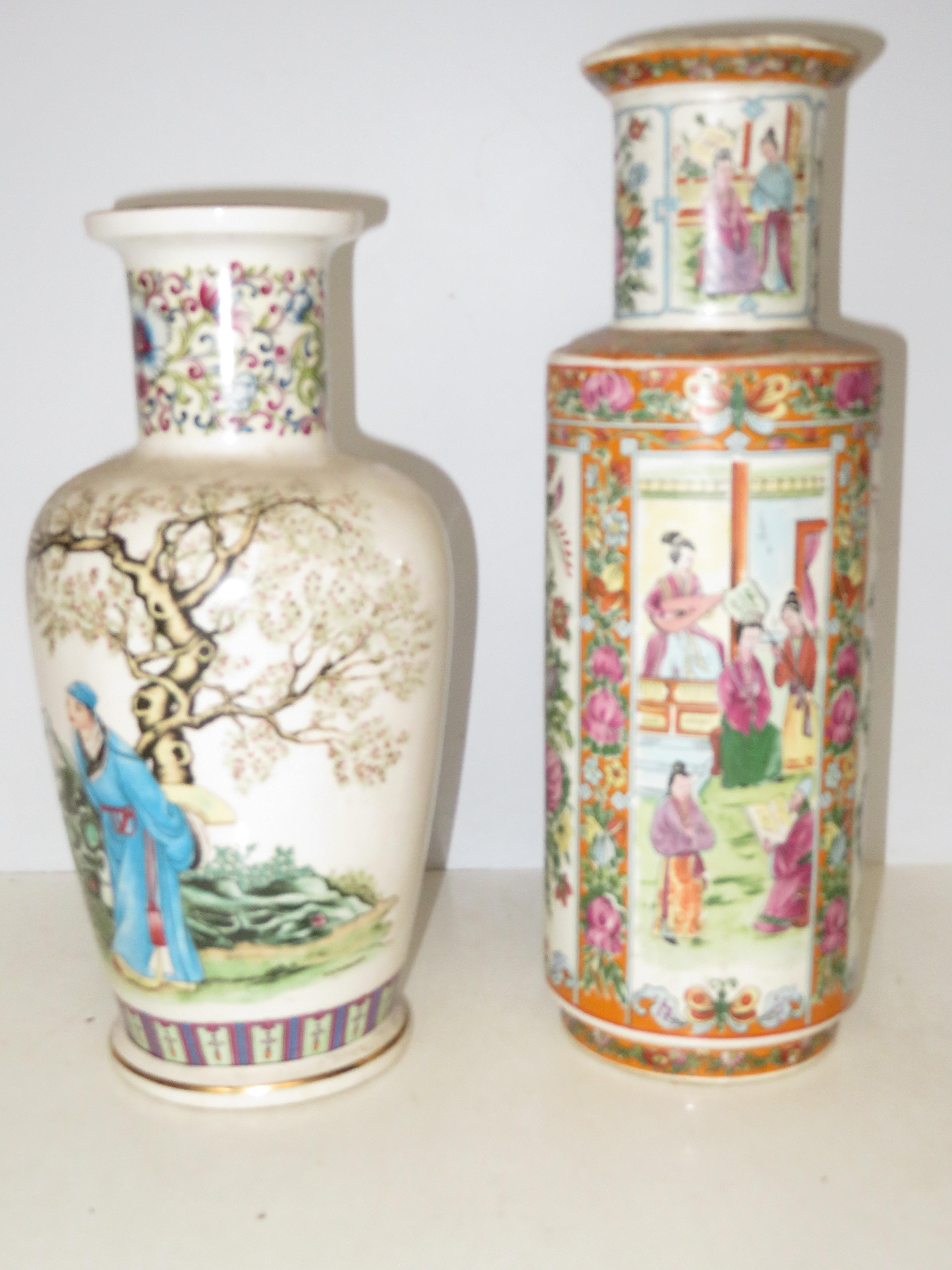 2 Oriental vases