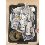 A box of odds to inc ceramics, EPNS,