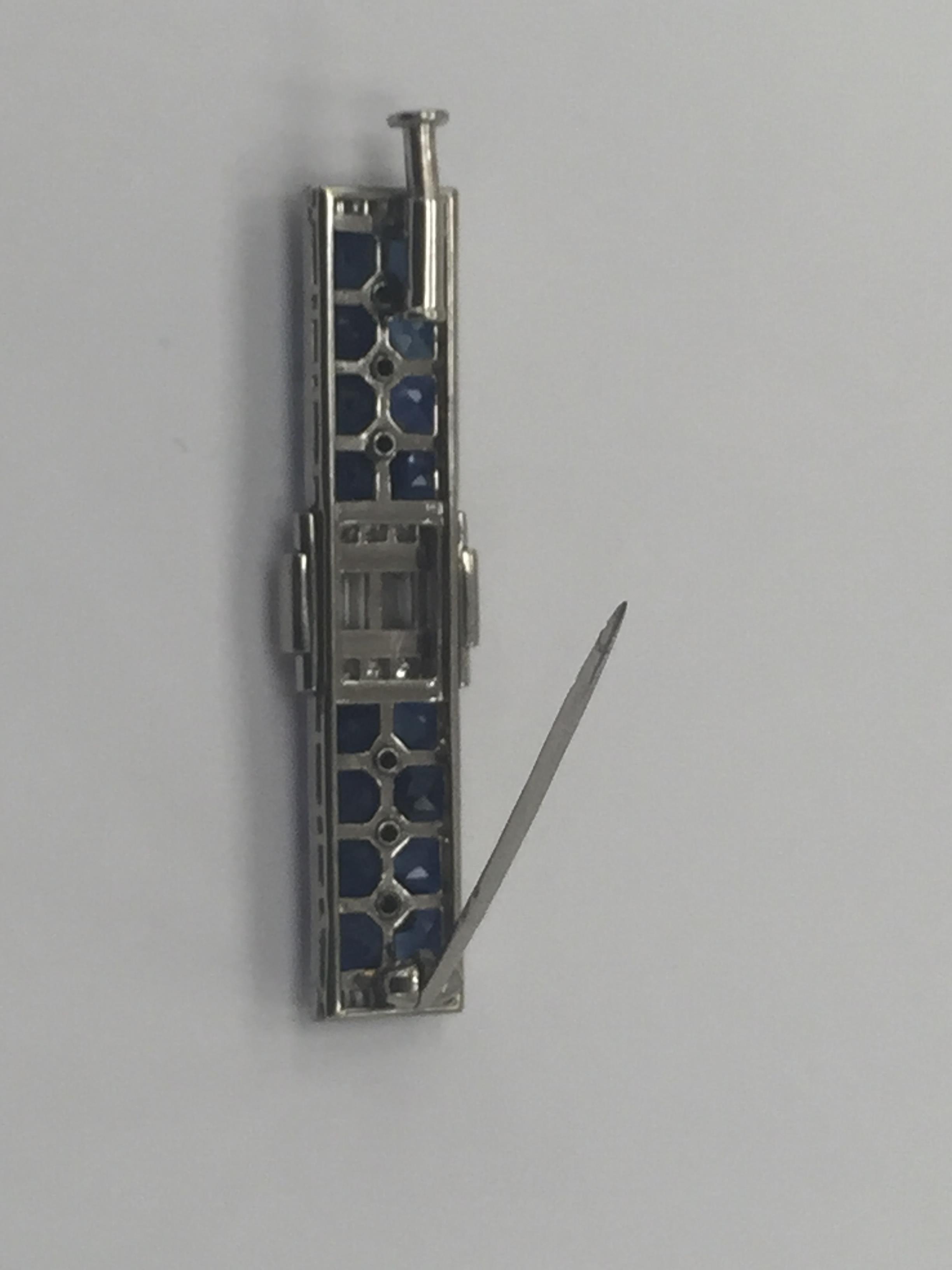 A Platinum Sapphire and Diamond Art Deco Bar Brooch: Beautifully designed brooch in unhallmarked - Image 5 of 5