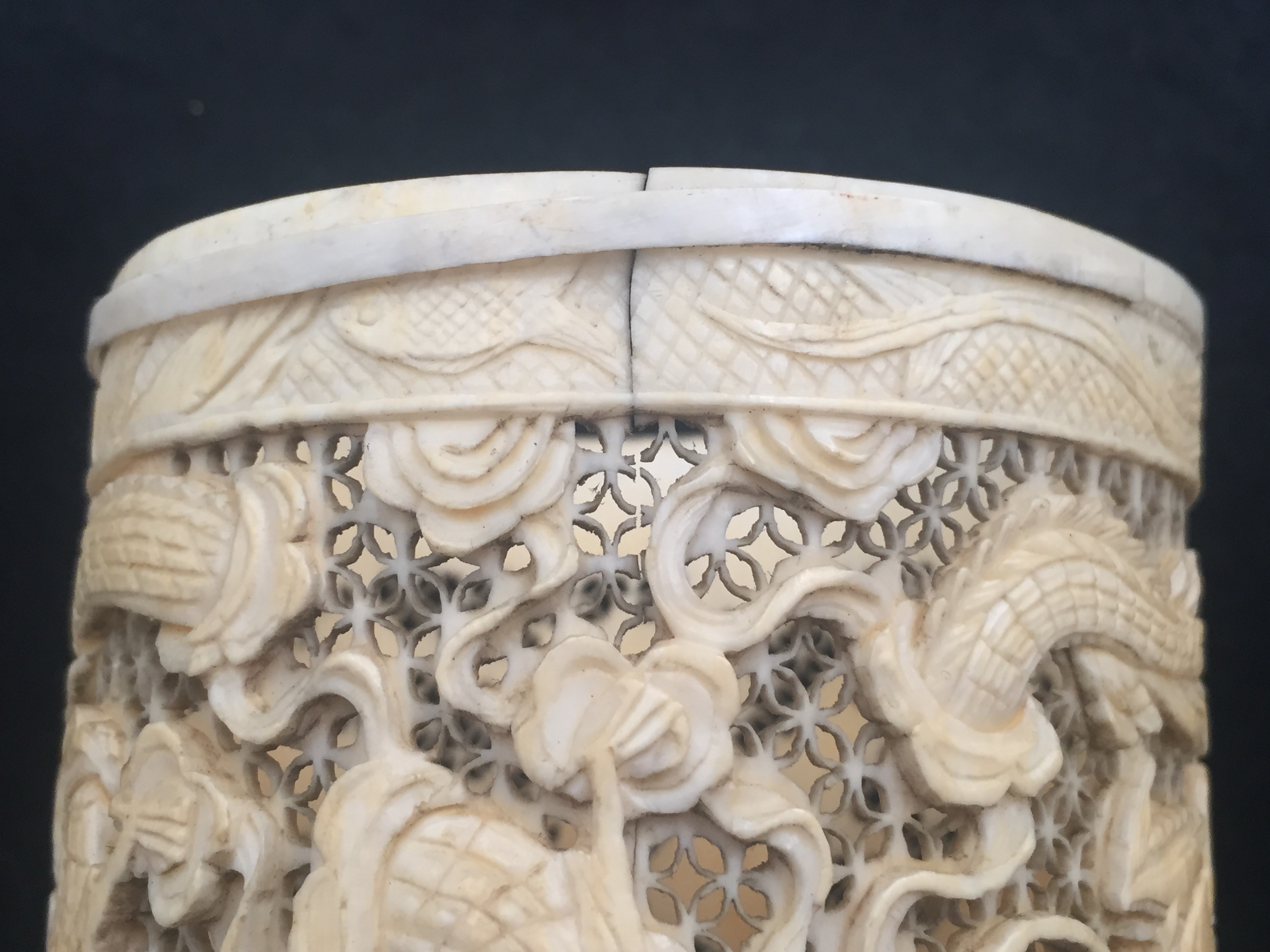 A pair of Chinese Ivory Brush Pots: 19th century, - Image 14 of 17