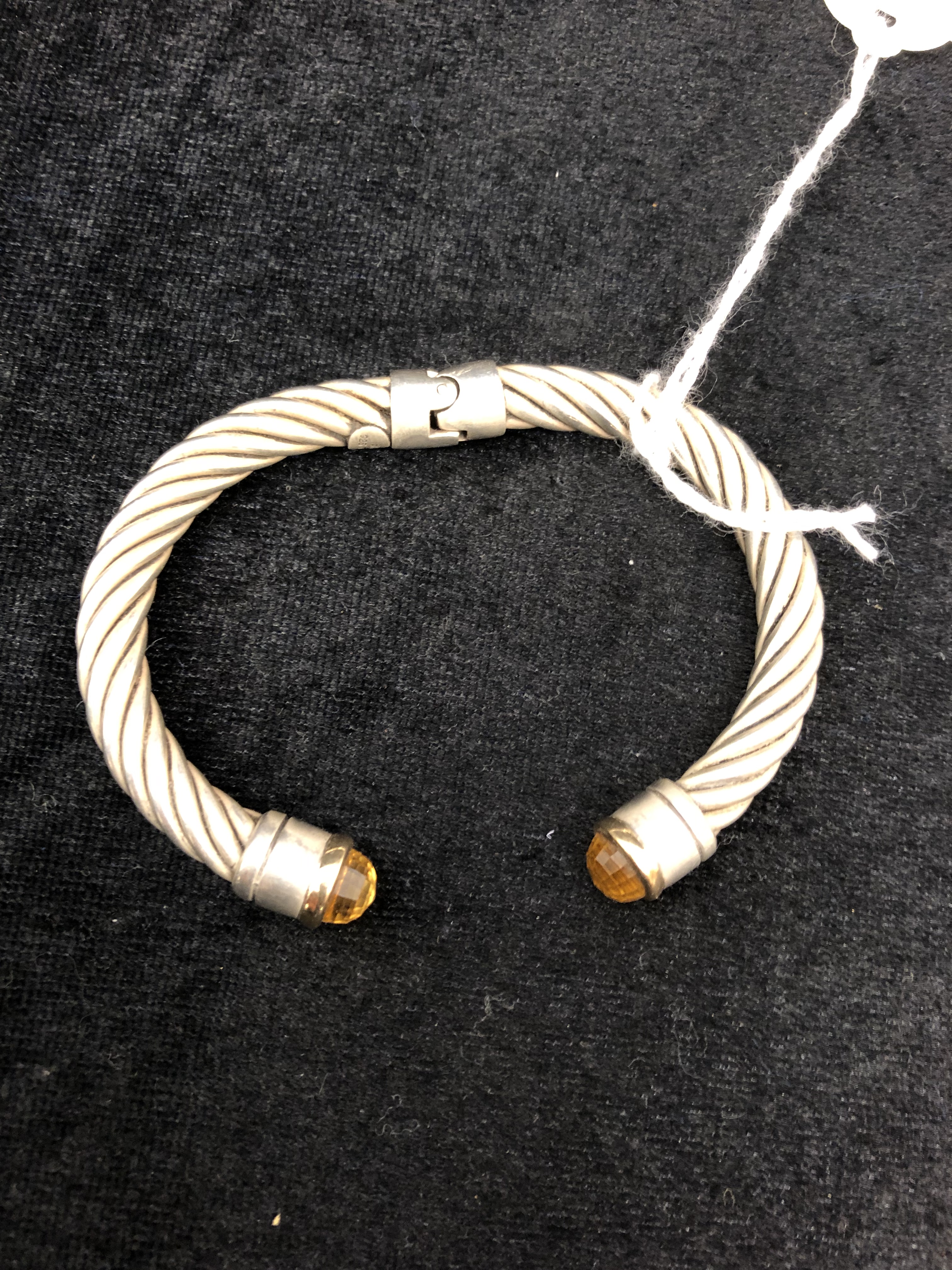 A HM silver & 18ct gold bangle CONDITION REPORT: In good overall condition.