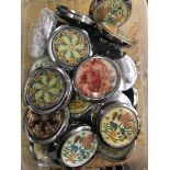 A quantity of assorted mirror compacts