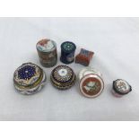 A quantity of trinket and pillboxes to inc 18th century examples