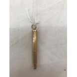 A 9ct gold toothpick