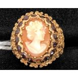 A 9ct cameo;