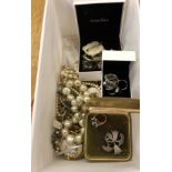 A quantity of dress jewellery, silver, brooches,