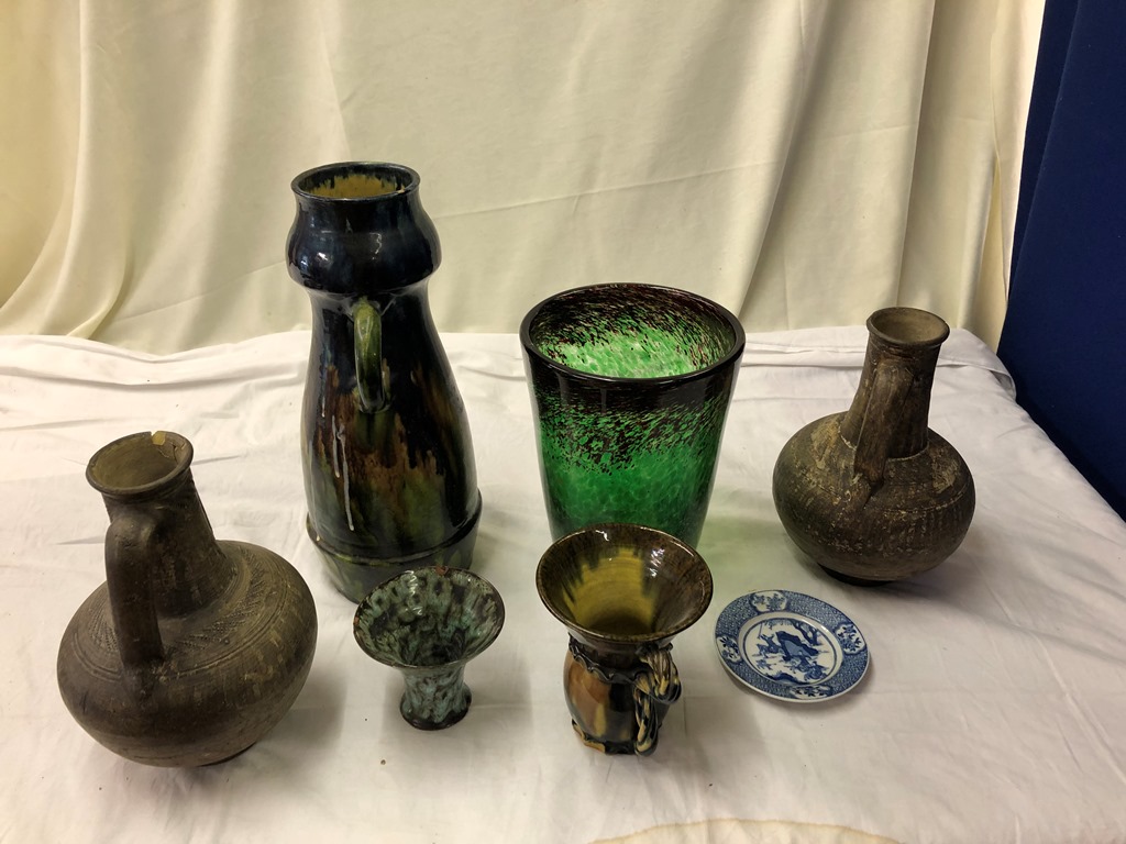 A quantity of ceramics and glassware