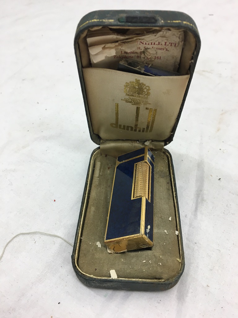 A cased Dunhill lighter