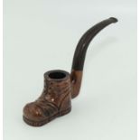 Treen pipe in the shape of a boot