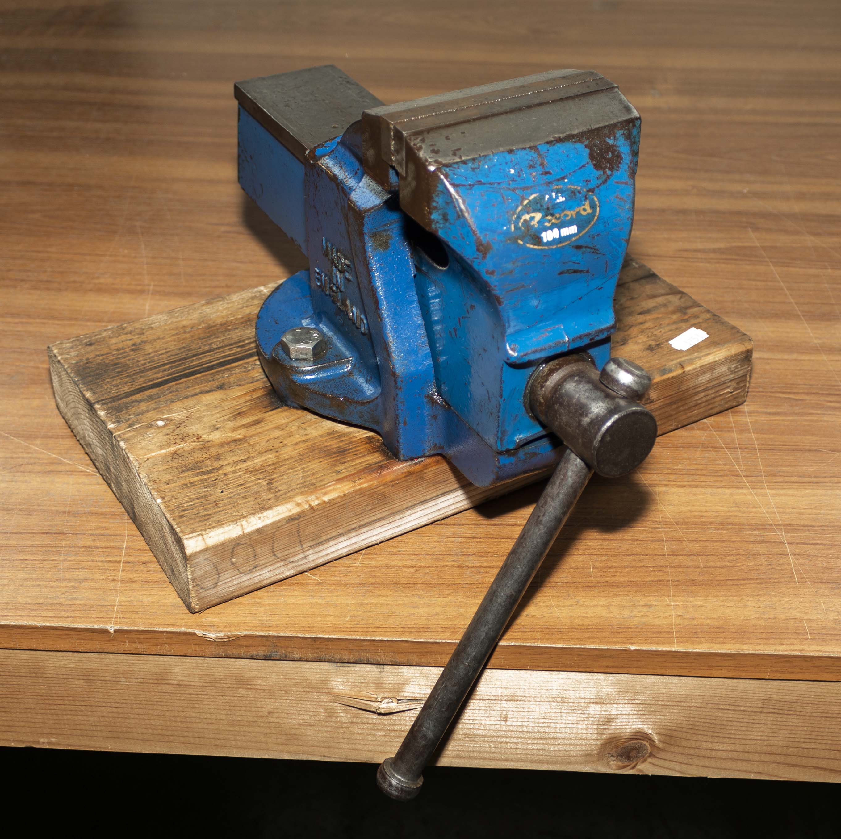 A small bench vice