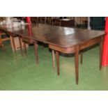 Georgian mahogany extending dining table