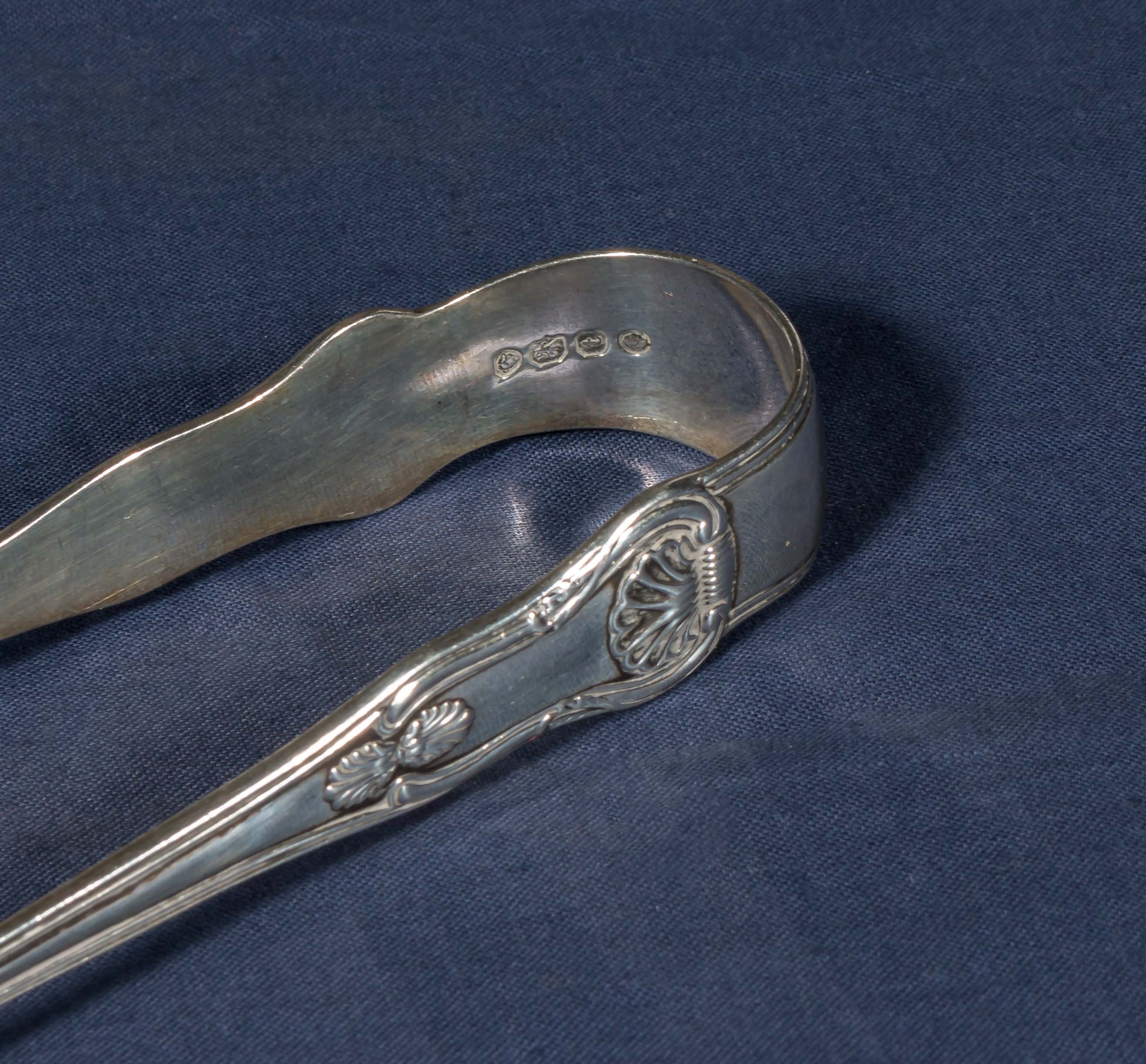 A pair of silver sugar tongs - Image 2 of 2