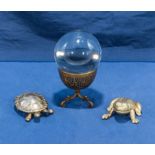 A crystal bowl on stand, brass tortoise and frog