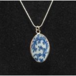 Blue/white Ming dyn, porcelain shard on Sterling silver chain