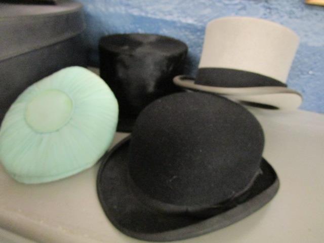 A C A Dunn top hat and a bowler hat, a Locke & Co grey top hat, a Selfridges grey top hat in hat - Image 3 of 3