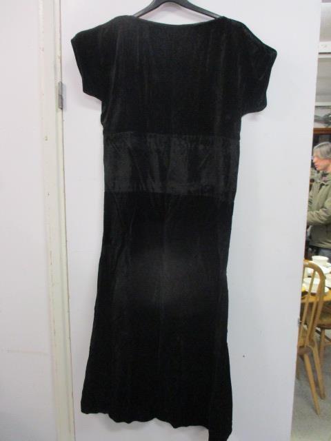 A vintage Harvey Nichols black velvet dress with matching jacket - Image 3 of 3