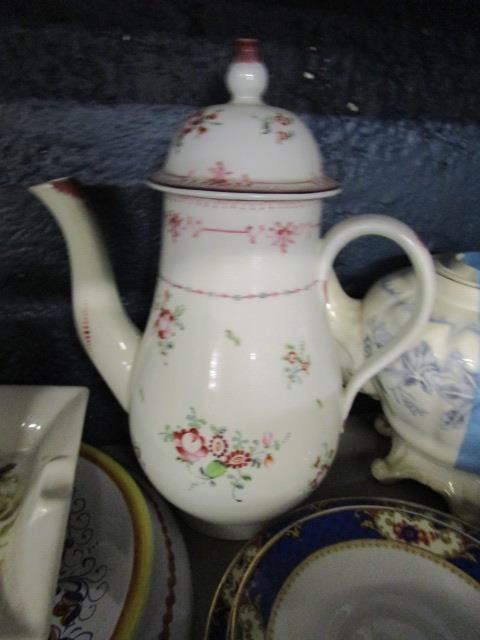 A mixed lot of teapots and other ceramics tableware, to include an 18th century Newhall coffee pot - Image 2 of 2