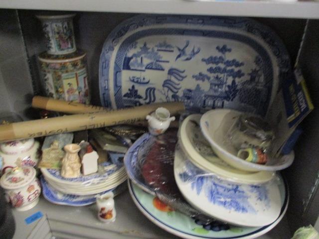 A mixed lot to include Noritake dressing table set, a German tankard, a large blue and white platter - Image 2 of 3