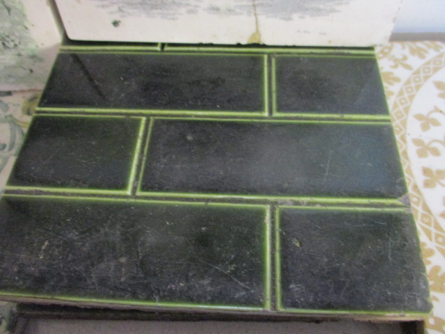 Mixed wall tiles to include six Minton fireplace tiles - Image 8 of 10