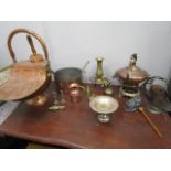 A quantity of mixed metalware to include a copper coal bucket, a tea kettle, a brass trivet and