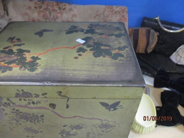 A small vintage lot comprising vintage material, bow ties and an oriental lacquered chest - Image 2 of 2