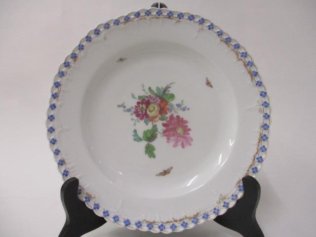 19th and 20th century continental teaware to include Meissen, Sevres, KPM and others comprising of - Image 15 of 24