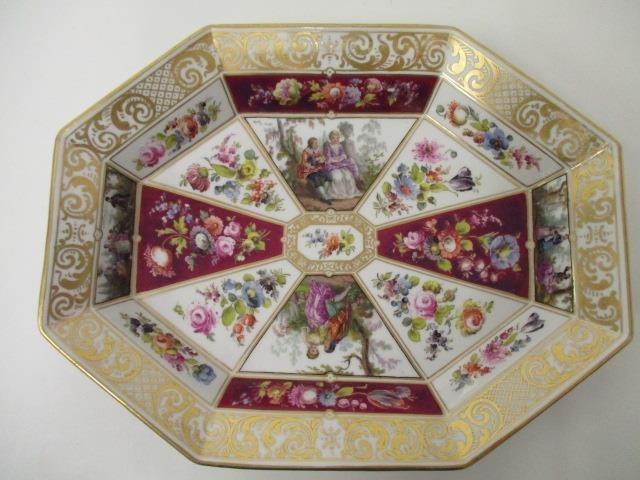 A pair of 19th century KPM octagonal dishes, decorated with panels of harbour scenes and flowers - Image 8 of 11