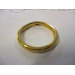 A 22ct gold wedding band