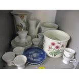 A mixed lot to include a Rosenthal coffee service, Portmerion, Copenhagen plates and a Kaiser vase