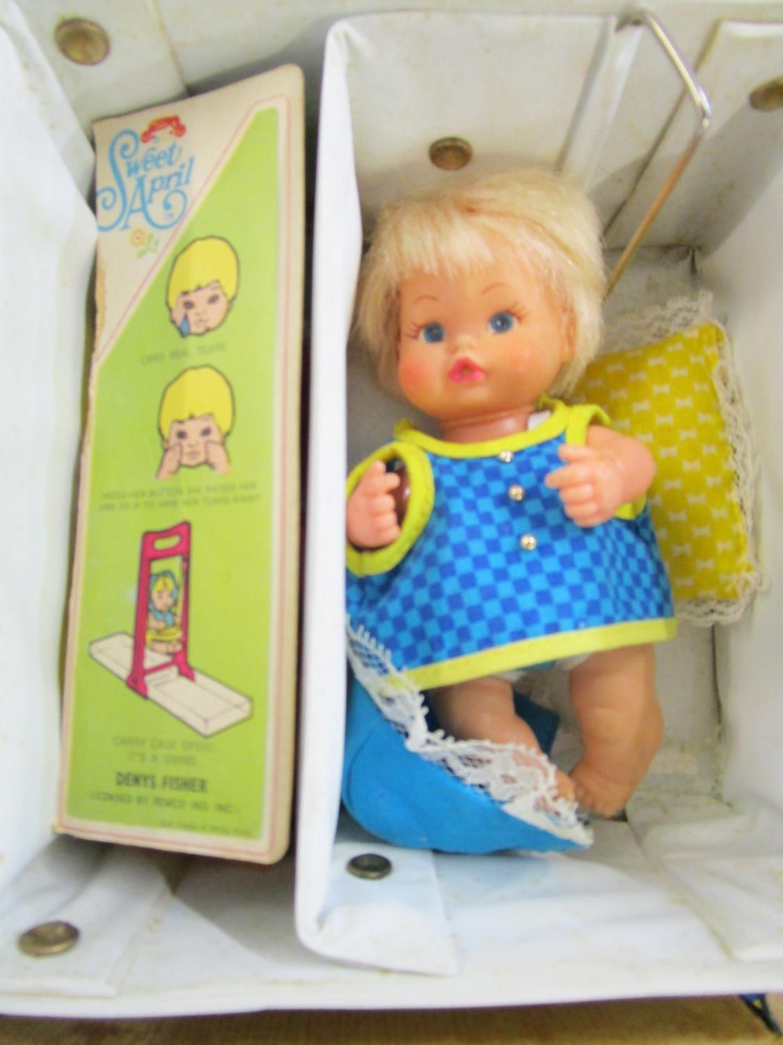 A mixed lot of toys to include a boxed Picot Puppet small 8" size, Sweet April carry case wardrobe - Image 3 of 5