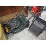 Webb lawnmower 43cm power drive, rear roller