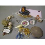 A mixed lot to include a silver machine turned compact, a cased Meerschaum pipe and other items