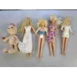 A group of four dolls to include a modern Sindy Model B94 and a Model B102, a 1966 Mattel Inc,