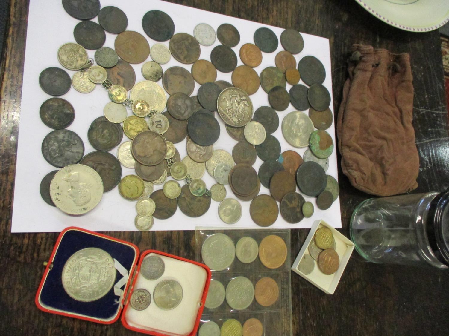 Mixed coins to include a cartwheel penny and silver British coins, pre 1900s