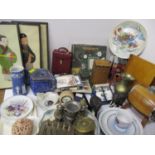 A Sturla Kaasa cartoon collectors plate, mixed vintage items, collectors plates, Japanese mounted