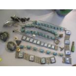 Mixed jewellery to include a scarab beetle bracelet, Indian silver brooches and other items