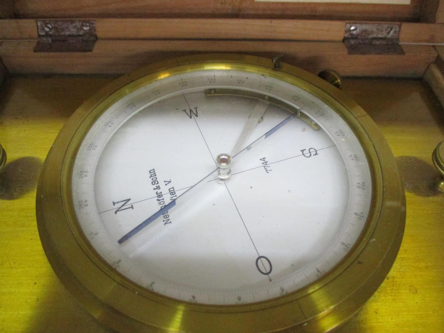 A Neuhofer & Son lacquered brass compass in a box - Image 2 of 2