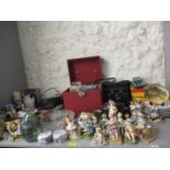 Mixed vintage cameras, binoculars and other items
