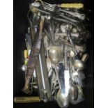 A mixed lot of mainly silver plated cutlery to include Kings pattern cutlery