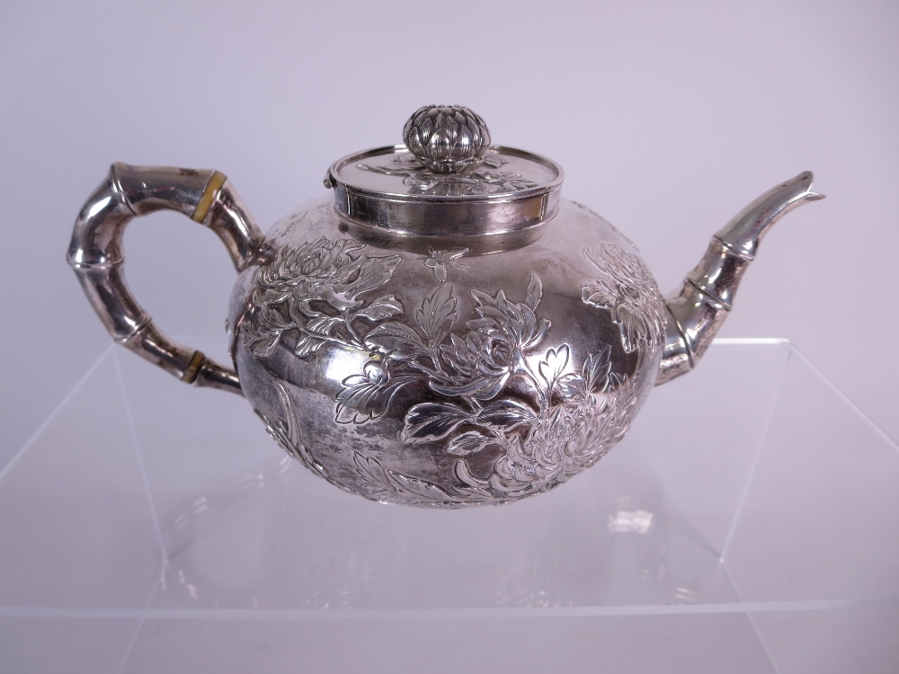 A Chinese silver three piece Tea Service decorated insects and chrysanthemum, the teapot and sucrier - Image 3 of 10