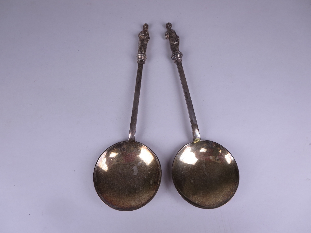 A pair of Victorian silver large Apostle Spoons, Sheffield 1892/3 - Image 2 of 2